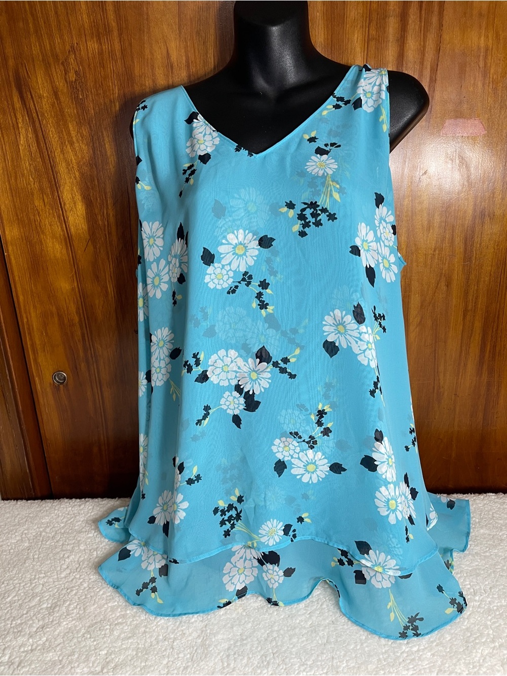Lane Bryant Aqua Floral V-Neck Sleeveless Camisole Size 22